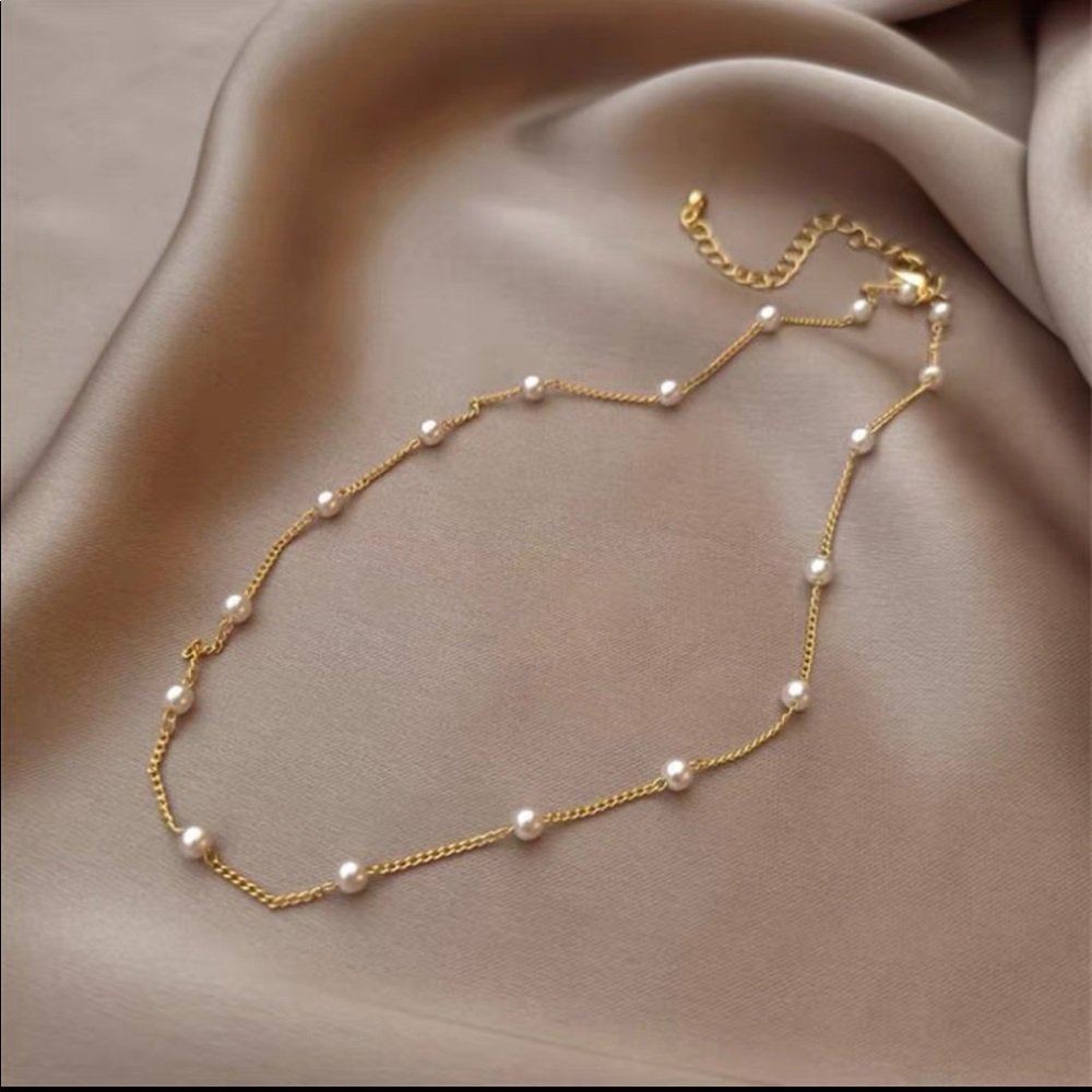 NWT Gold Pearl Necklace Choker